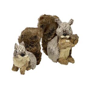 VTG Set of 2 Standing Squirrel Figurines Straw Christmas Faux Fur Décor Festive